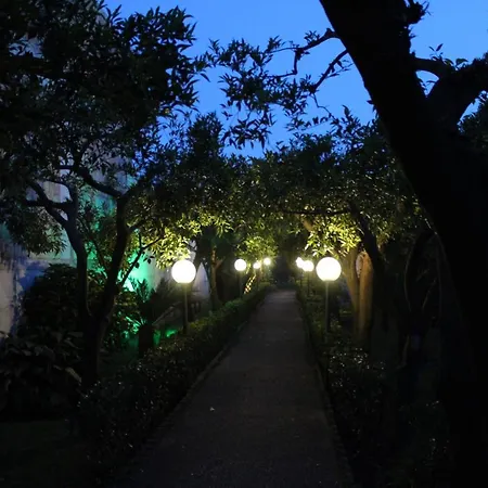 Residenza Sud - Con Giardino *