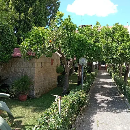 بيت للعطل Residenza Sud - Con Giardino *